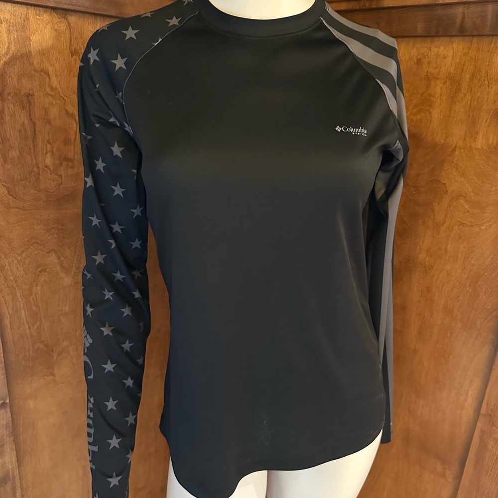 Columbia Women's Black Long Sleeve PFG Top